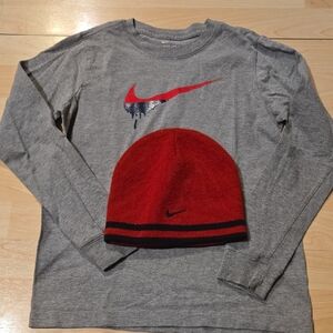 Nike Gray Long Sleeve Shirt and Red Reversible Beanie Set Boys Medium